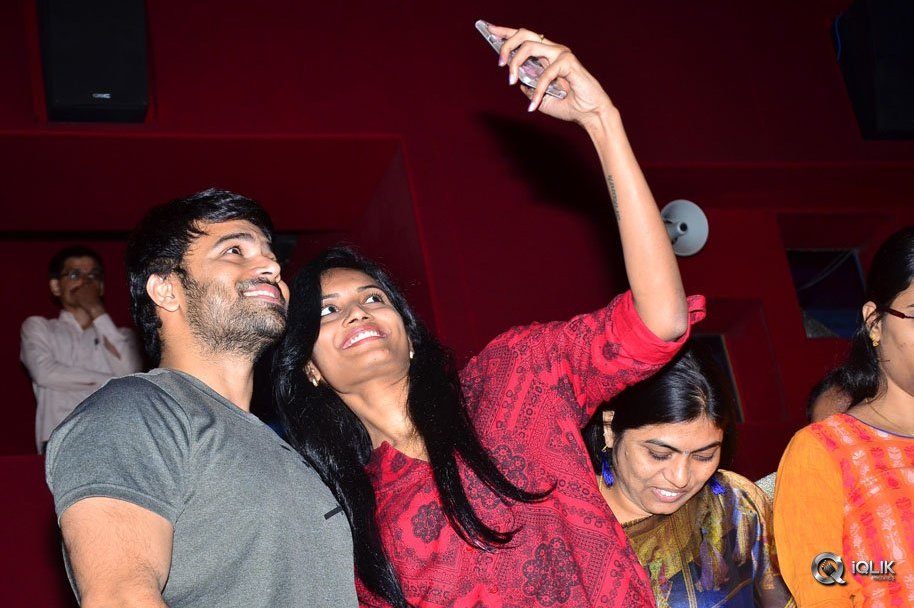 Nagarjuna-at-Special-Screening-Show-for-Raju-Gari-Gadhi-2-Movie